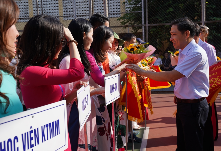 Khai mạc Giải thể thao Chào mừng 77 năm Ngày truyền thống ngành Cơ yếu Việt Nam